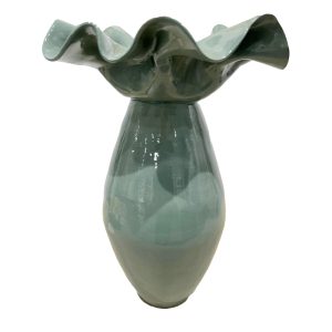 Side view of Wave Vase Sculpture by Jessica Sellinger, currently exhibiting at Winmark Wines Art Gallery, Broke Hunter Valley