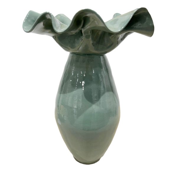 Side view of Wave Vase Sculpture by Jessica Sellinger, currently exhibiting at Winmark Wines Art Gallery, Broke Hunter Valley