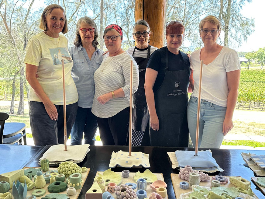 Lisa Hölzl sculptor, Karin Adcock and ladies at Winmark Wines Ceramic totem workshop