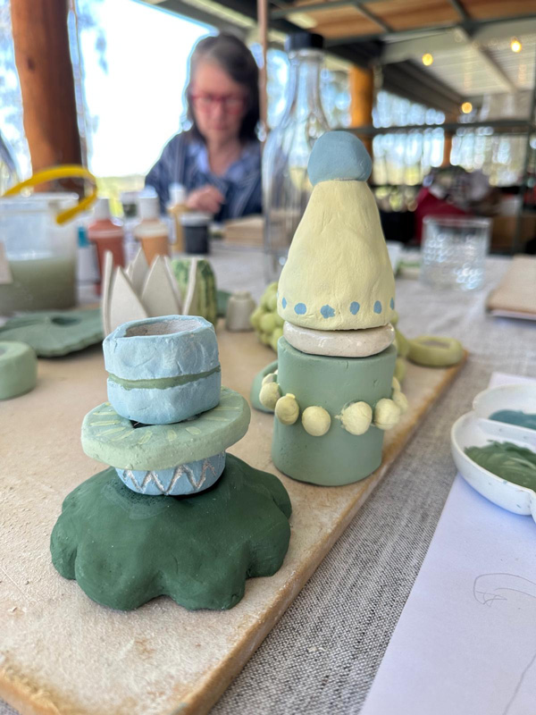 Ceramic totem pieces at Lisa Hölzl Totem workshop at Winmark Wines