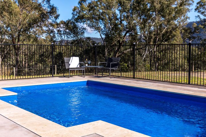 The pool at Rockview at winmark wines