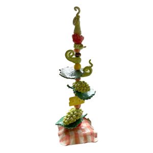 Vineyard Totem sculpture by Lisa Hölzl, currently exhibited at Winmark Wines