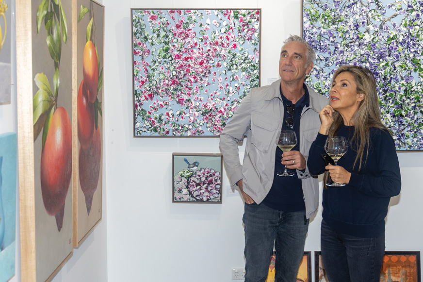 Full day BROKE FORDWICH TOURS Winmark, Margan and The Little Wine Co. Art Gallery Winmark Wines